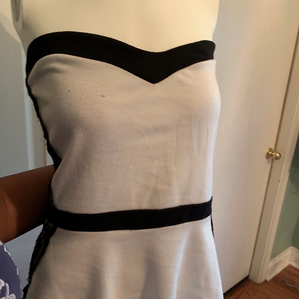 Cute Strapless Top